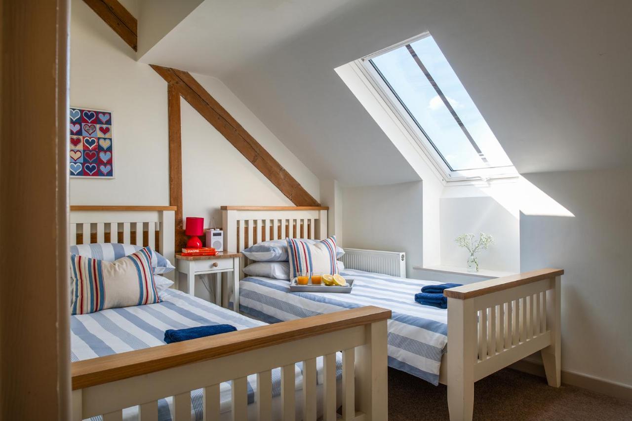 Dorset Holiday Barns เชอร์บอร์น ภายนอก รูปภาพ